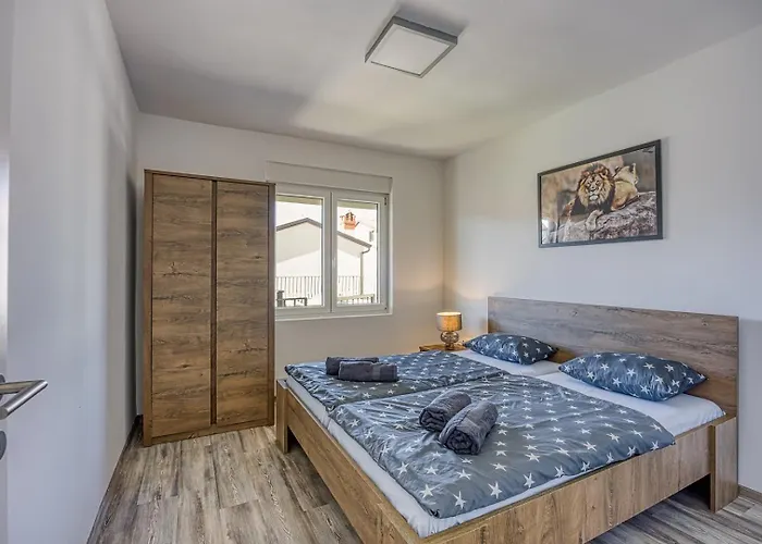 App Moela Near The Lejlighed Umag